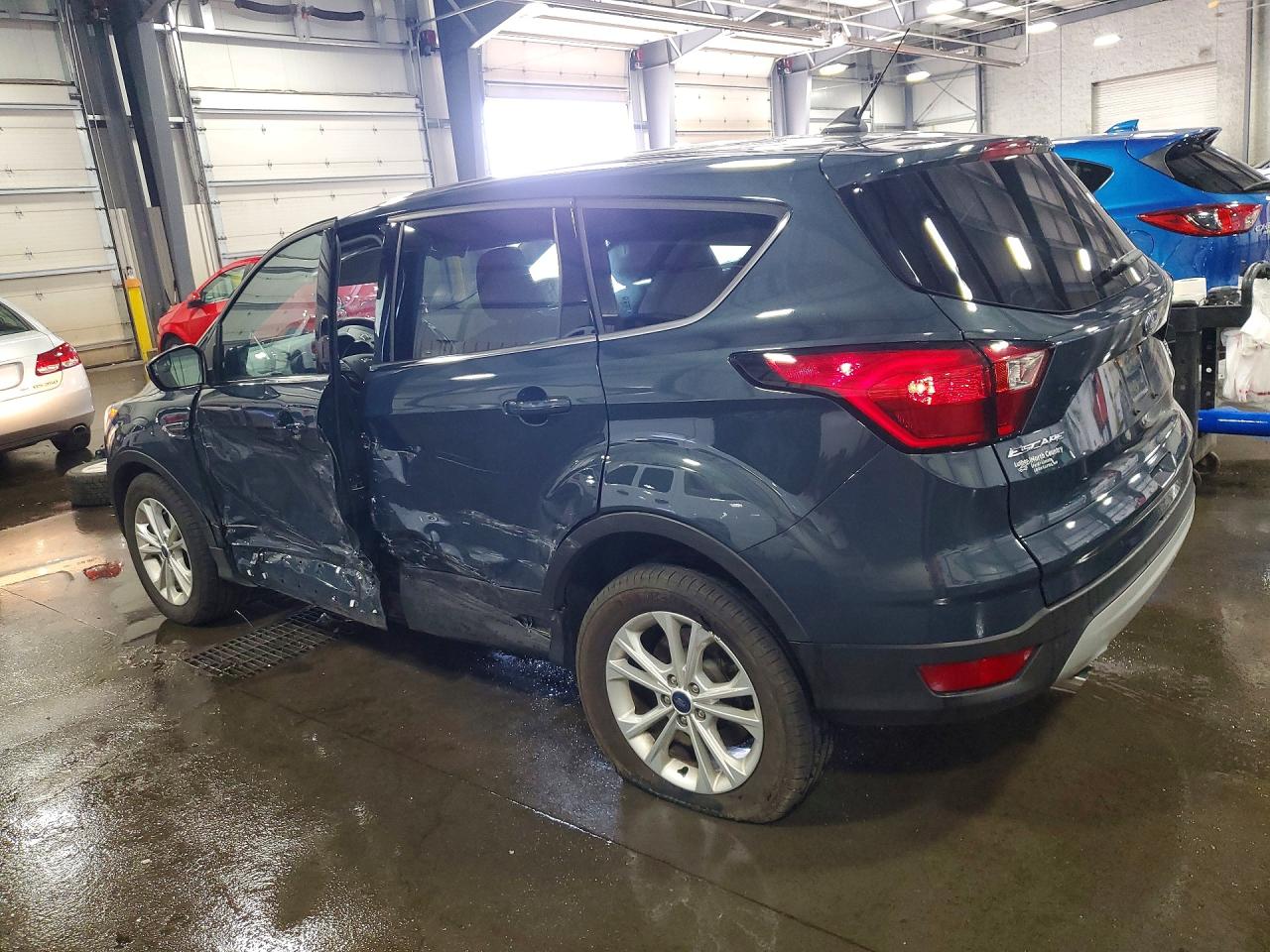 2019 FORD ESCAPE SE — снимка 2