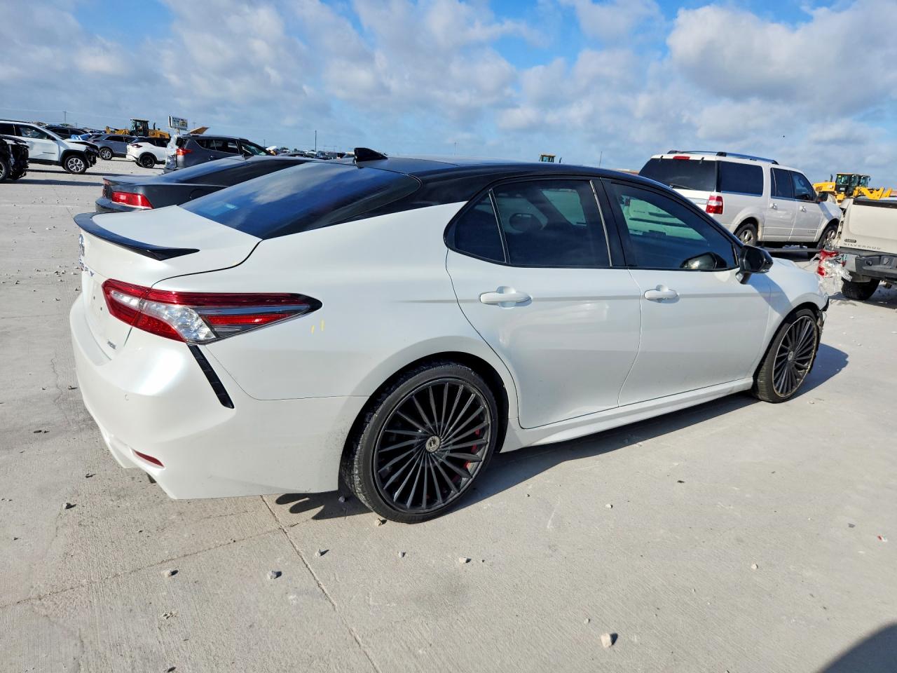 2018 TOYOTA CAMRY XSE V6 — снимка 3