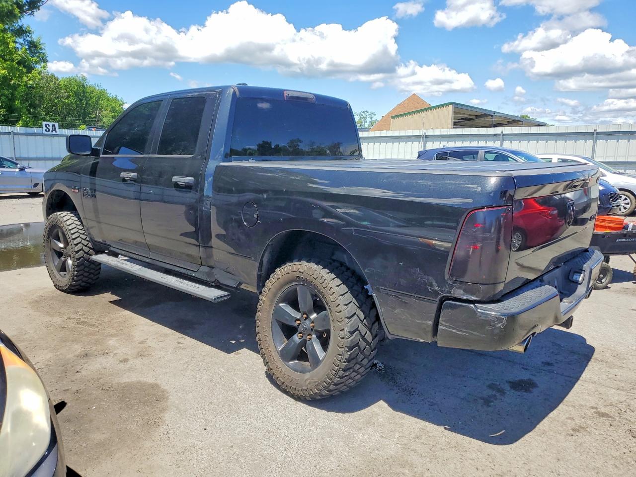 2016 RAM 1500 ST — снимка 2