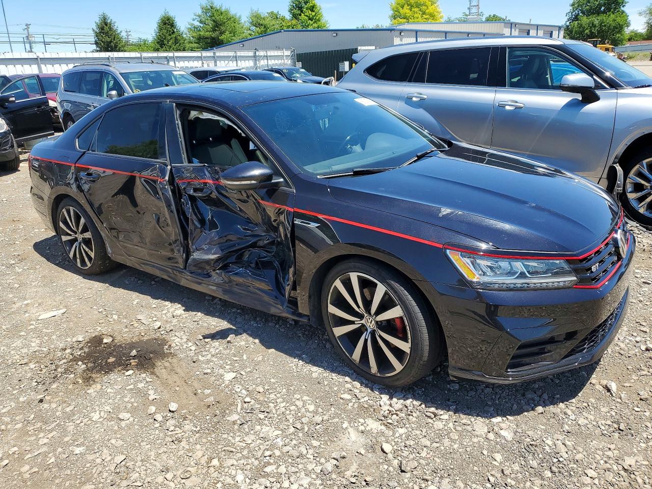2018 VOLKSWAGEN PASSAT GT — снимка 4