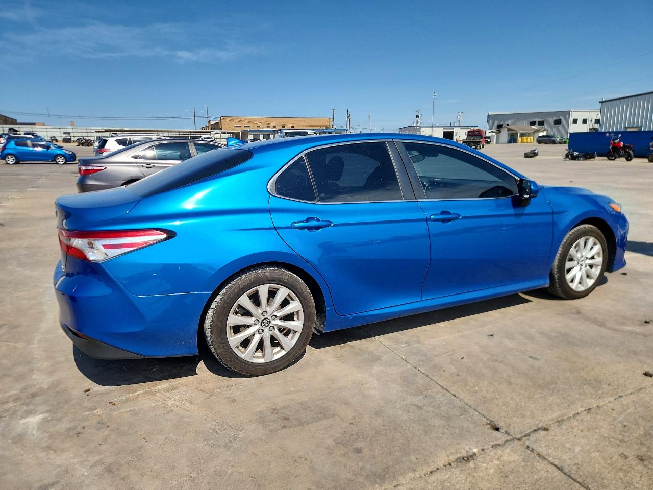 2019 TOYOTA CAMRY LE — снимка 3