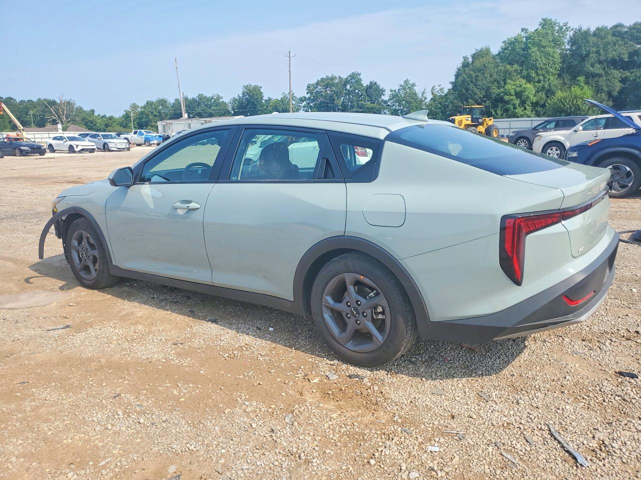 2026 KIA K4 LXS — снимка 2