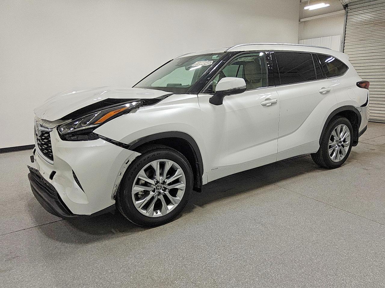 2025 TOYOTA HIGHLANDER HYBRID LIMITED
