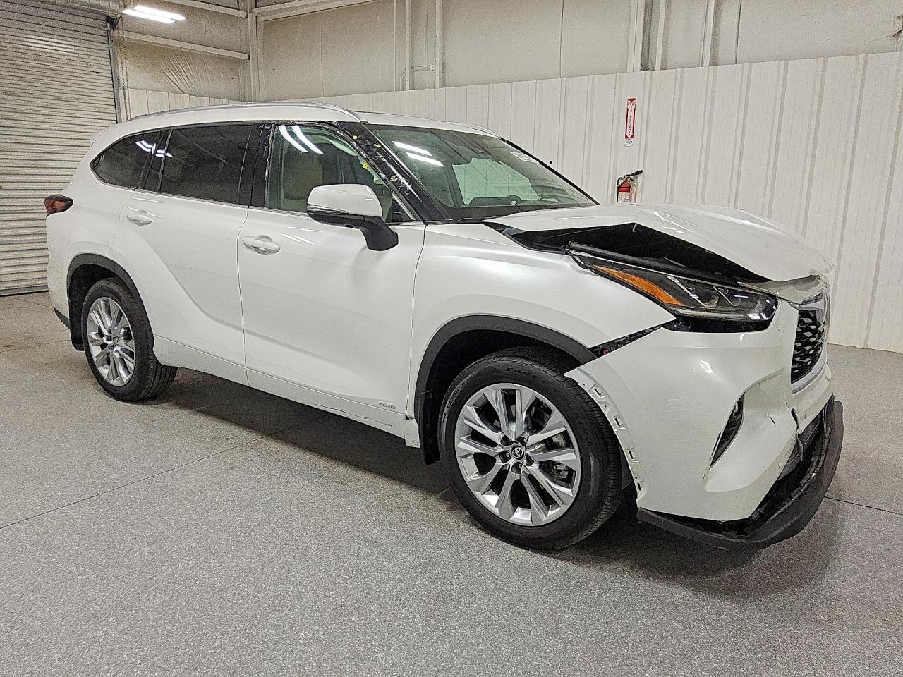 2025 TOYOTA HIGHLANDER HYBRID LIMITED — снимка 4