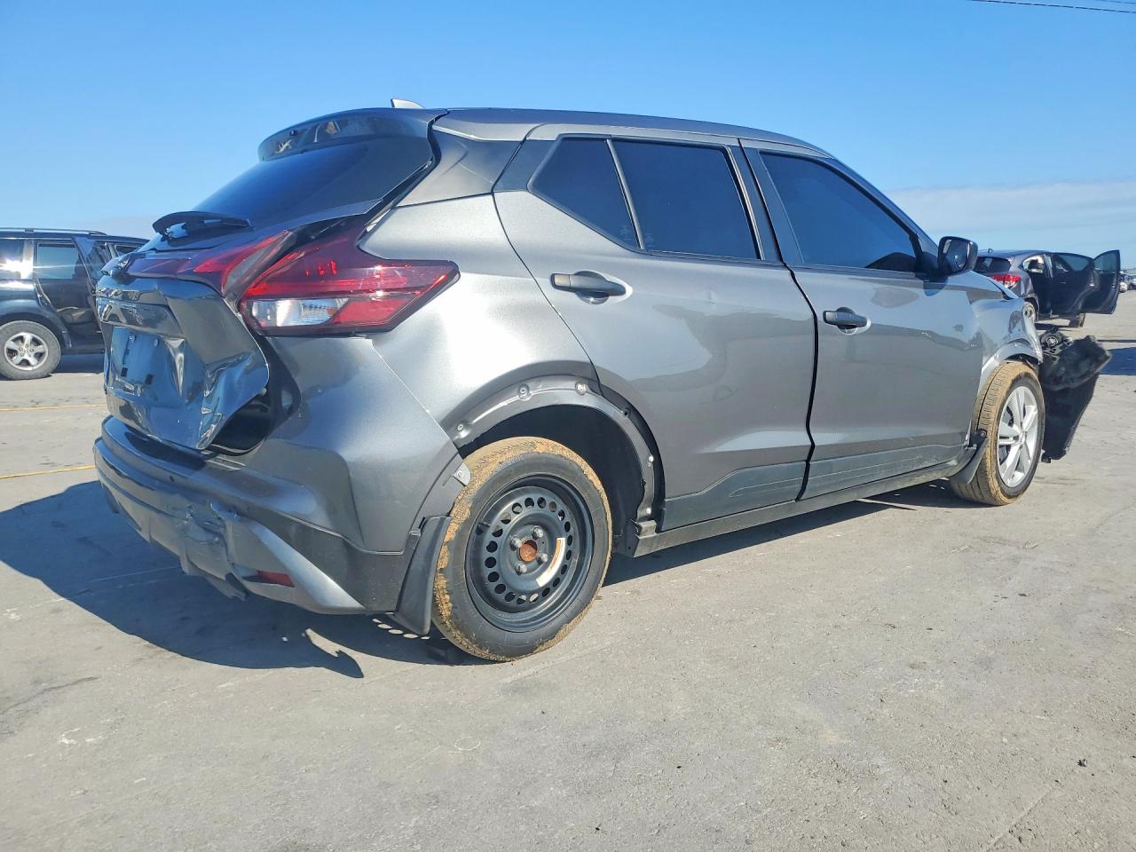 2025 NISSAN KICKS PLAY S — снимка 3