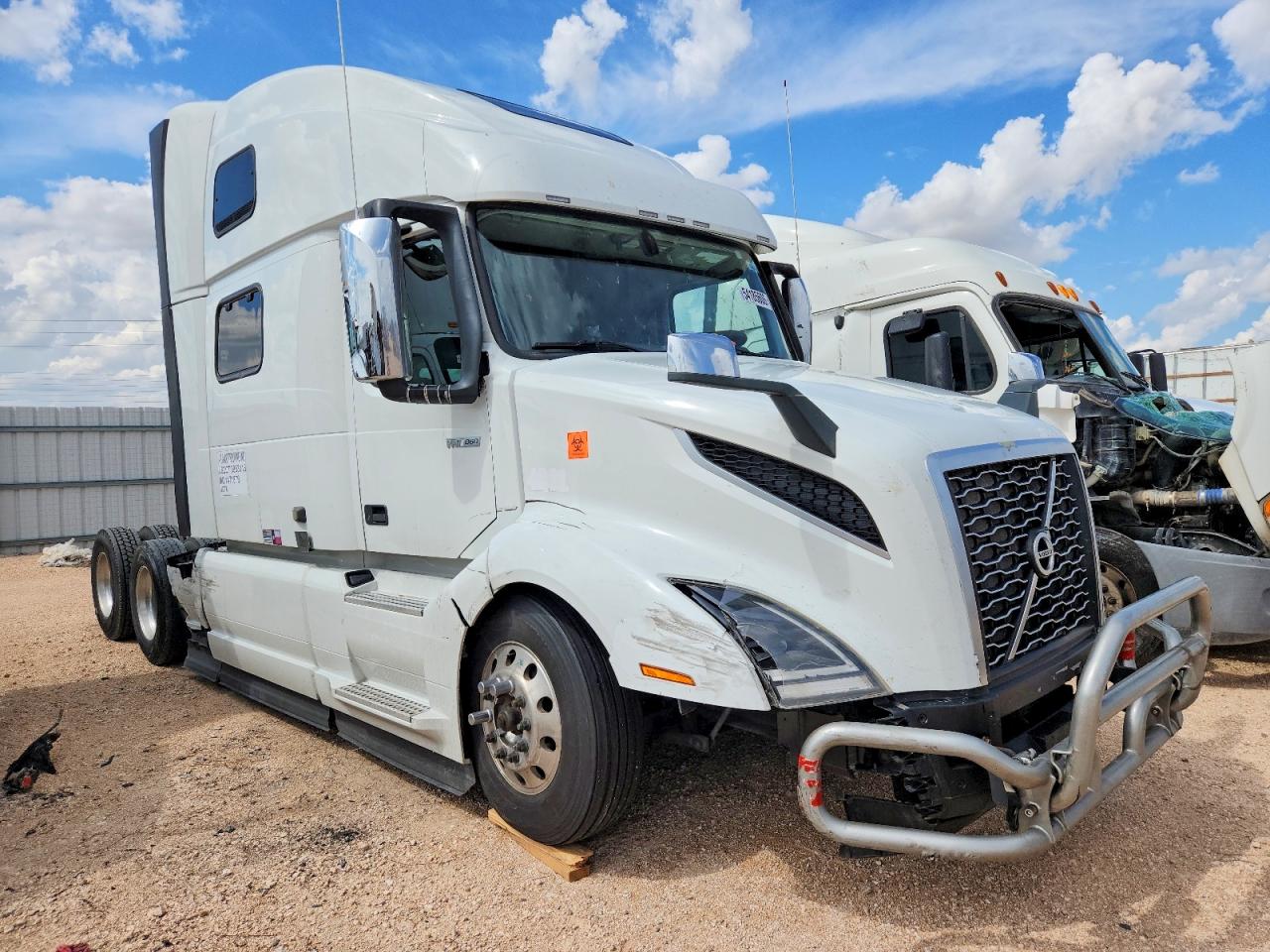 2020 VOLVO VNL VNL