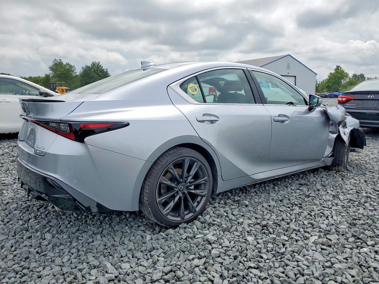 2025 LEXUS IS 350 F SPORT DESIGN — снимка 3