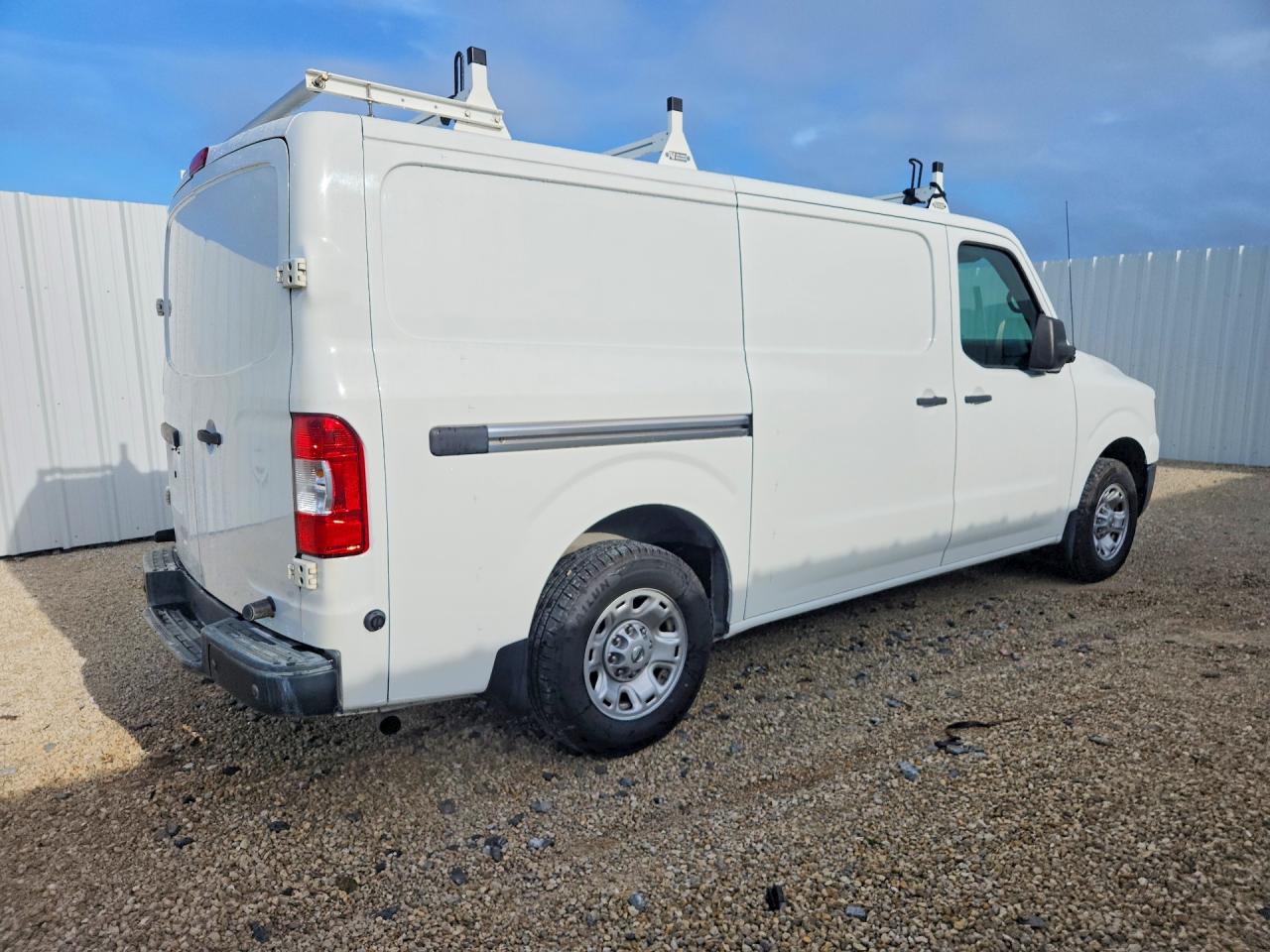 2021 NISSAN NV 1500 SV — снимка 3