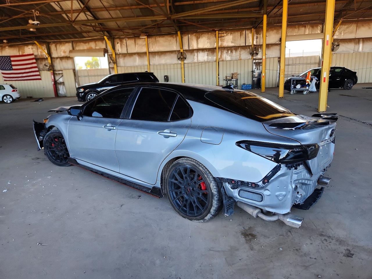 2020 TOYOTA CAMRY TRD — снимка 2