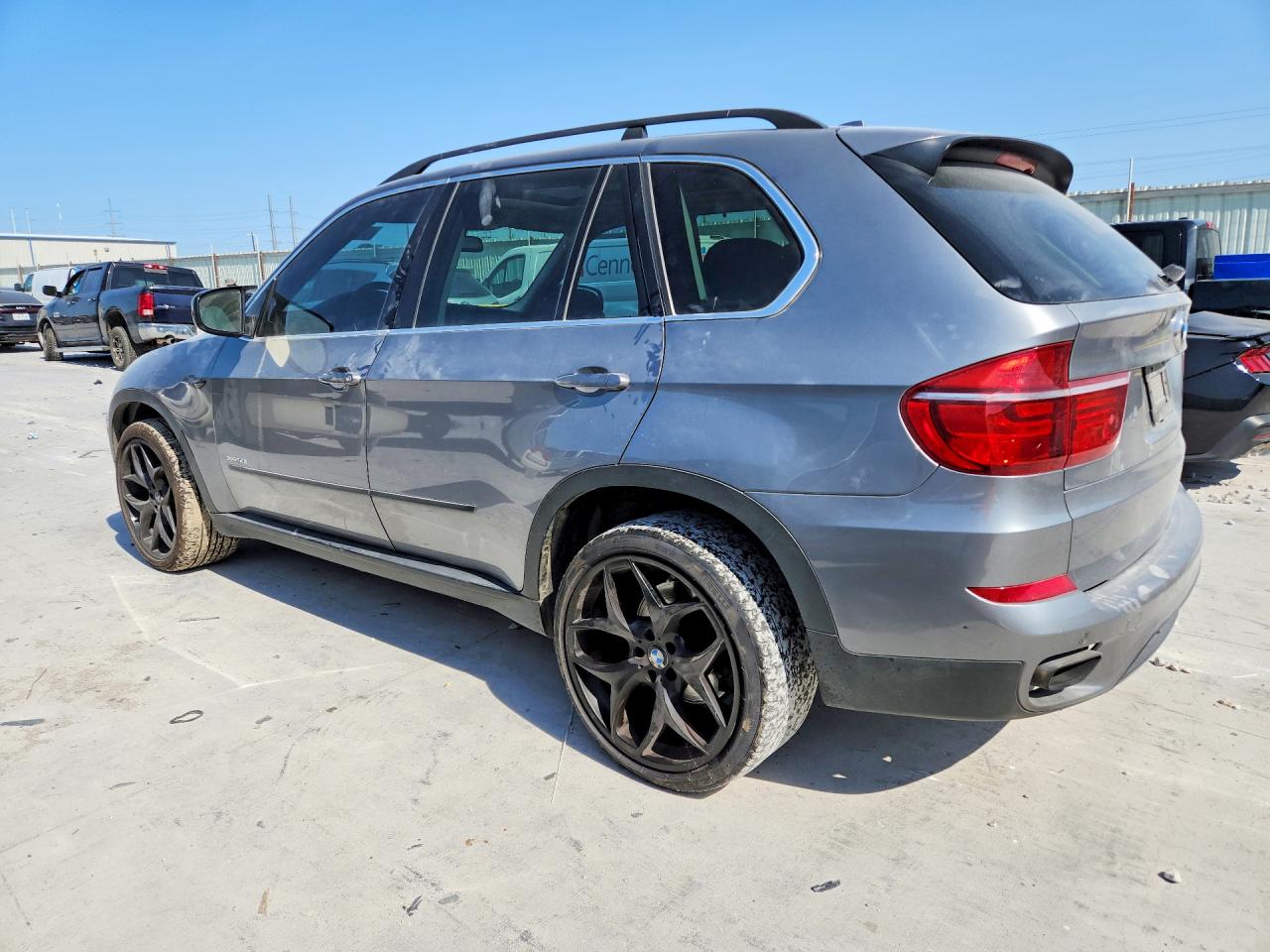 2013 BMW X5 XDRIVE50I — снимка 2