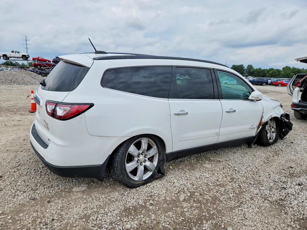 2017 CHEVROLET TRAVERSE LT — снимка 3