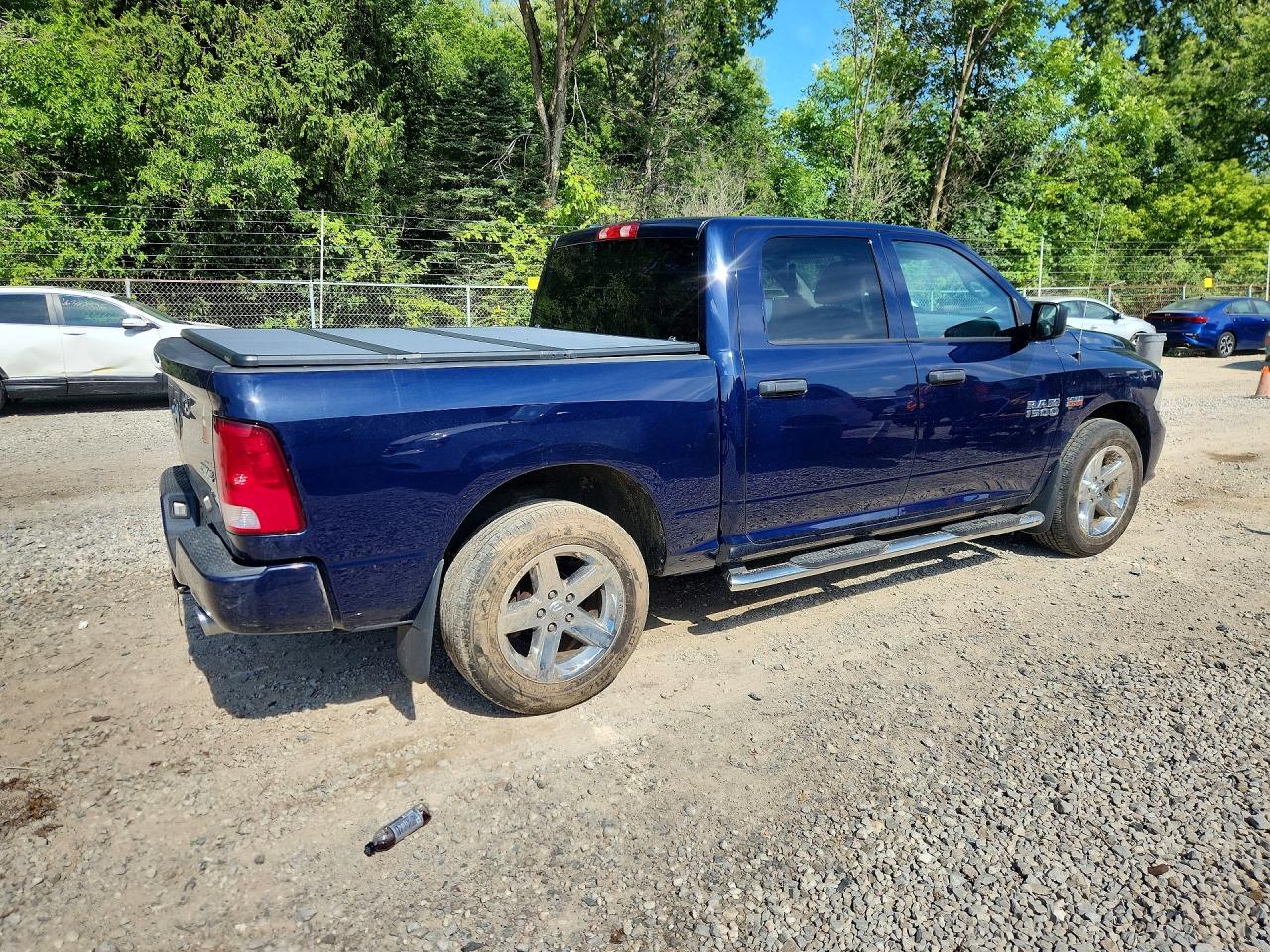 2015 RAM 1500 ST — снимка 3