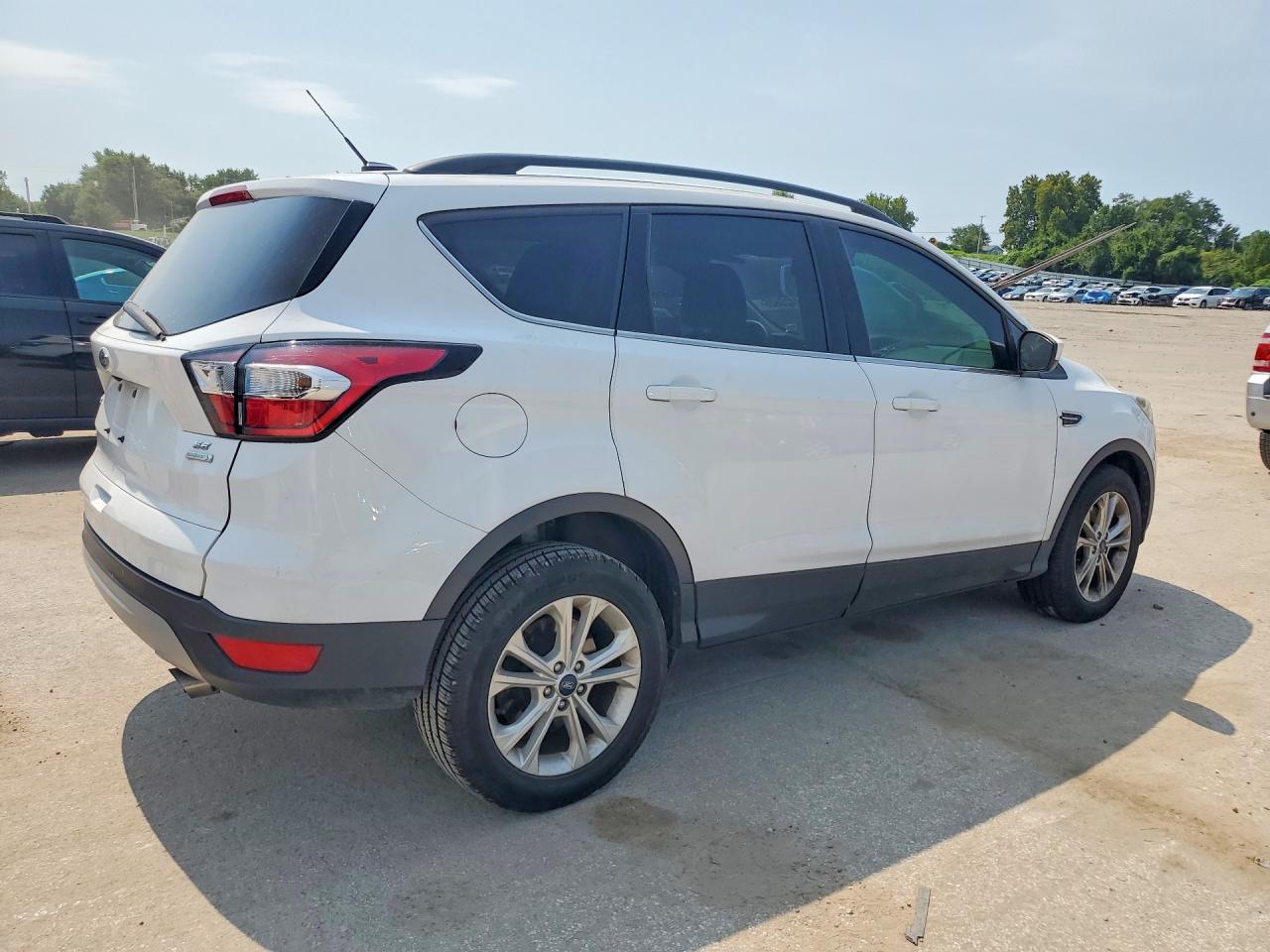 2017 FORD ESCAPE SE — снимка 3