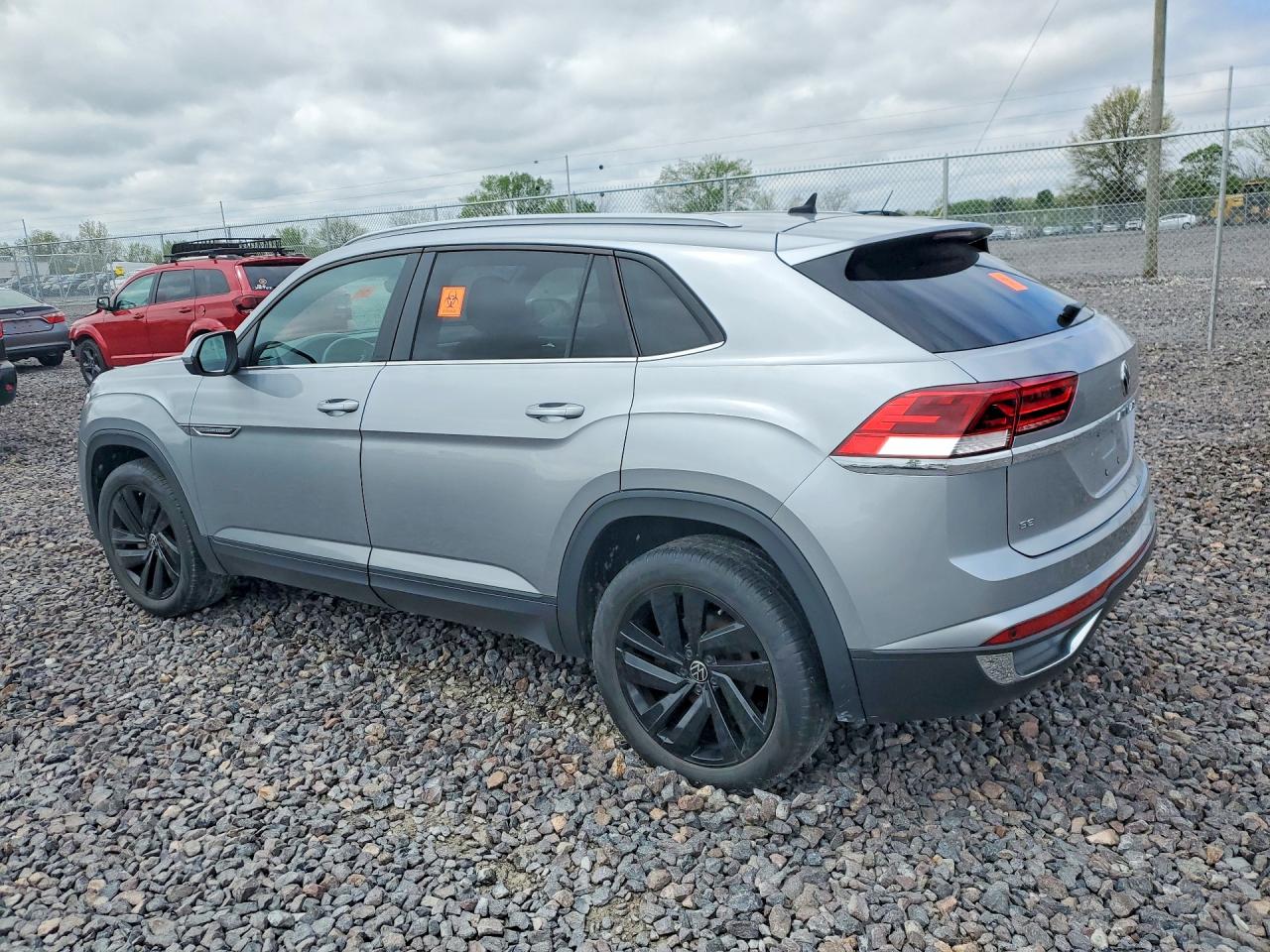 2021 VOLKSWAGEN ATLAS CROSS SPORT SE — снимка 2