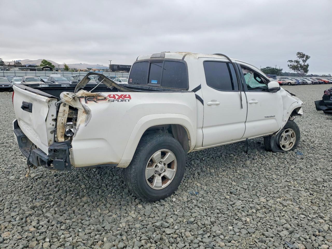 2016 TOYOTA TACOMA TRD SPORT — снимка 3
