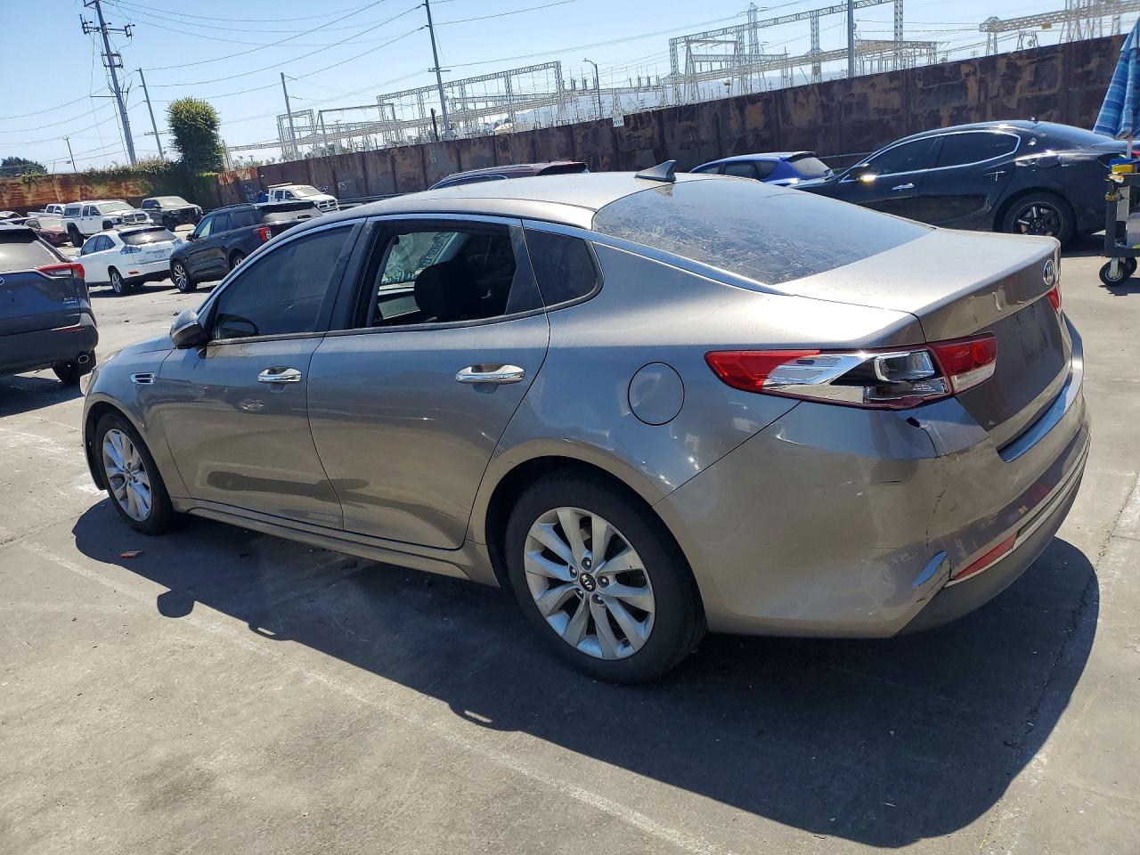 2016 KIA OPTIMA LX — снимка 2