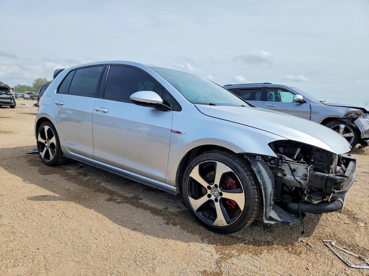2015 VOLKSWAGEN GTI — снимка 4