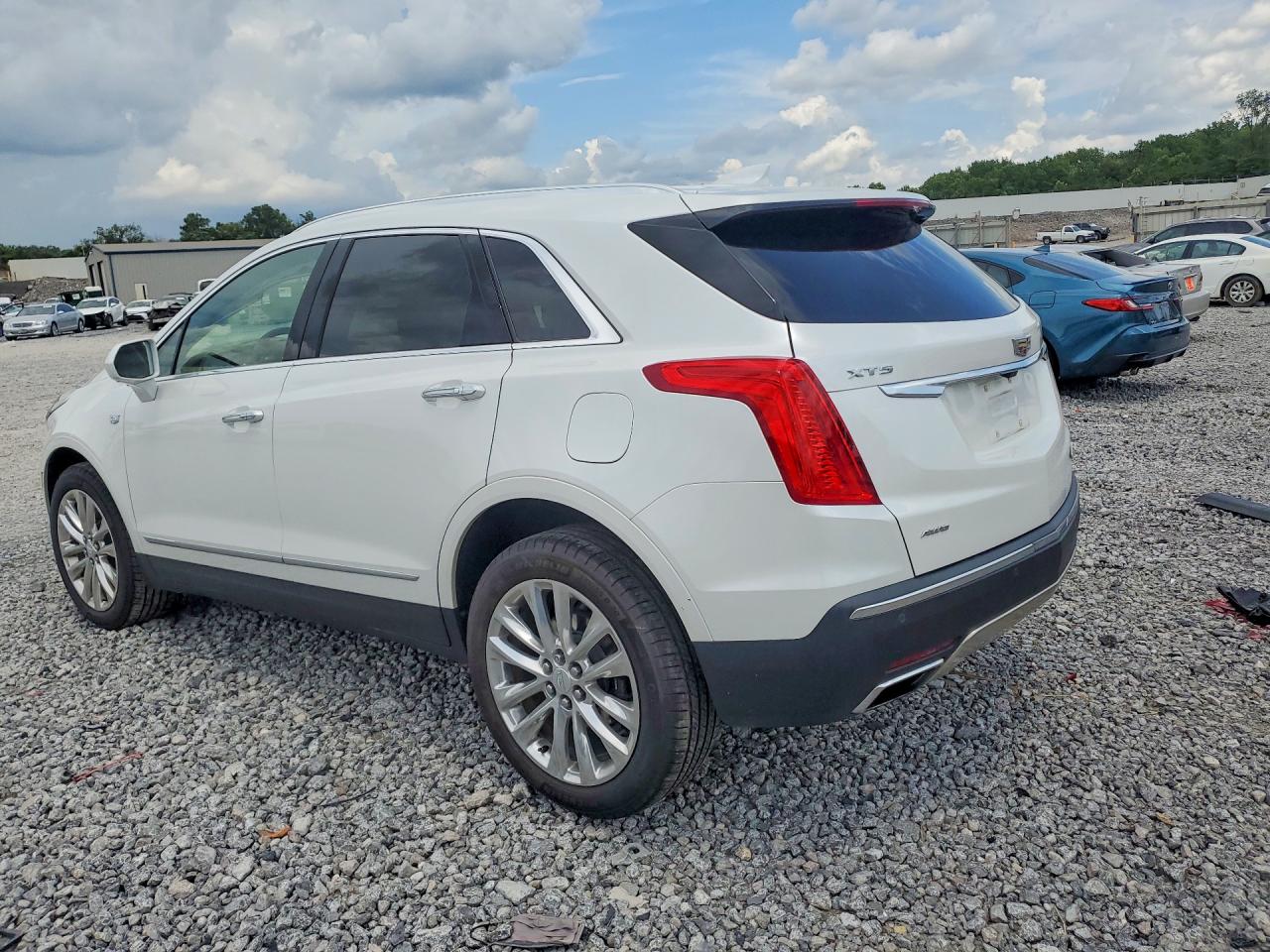 2018 CADILLAC XT5 PLATINUM — снимка 2