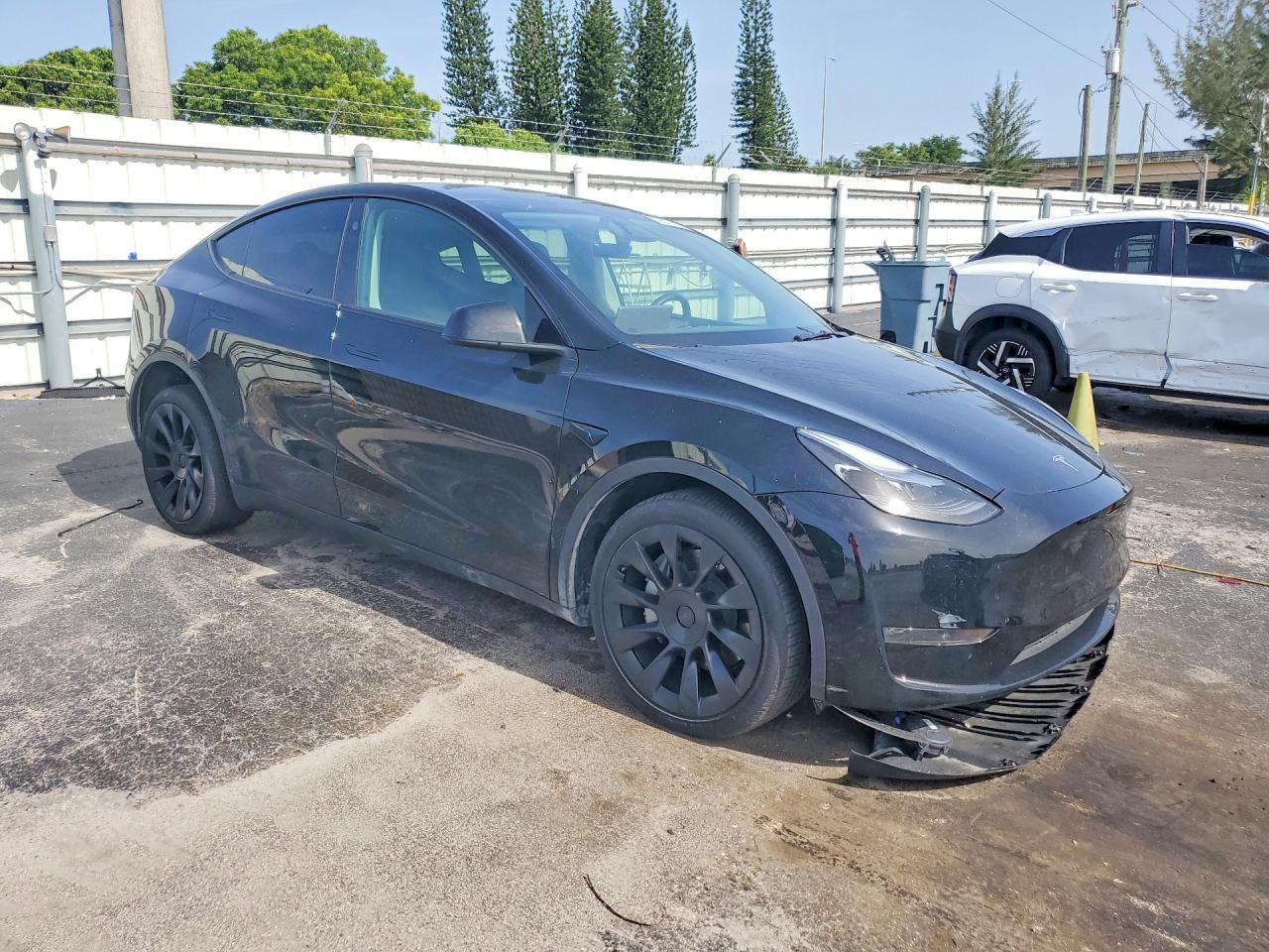 2025 TESLA MODEL Y — снимка 4
