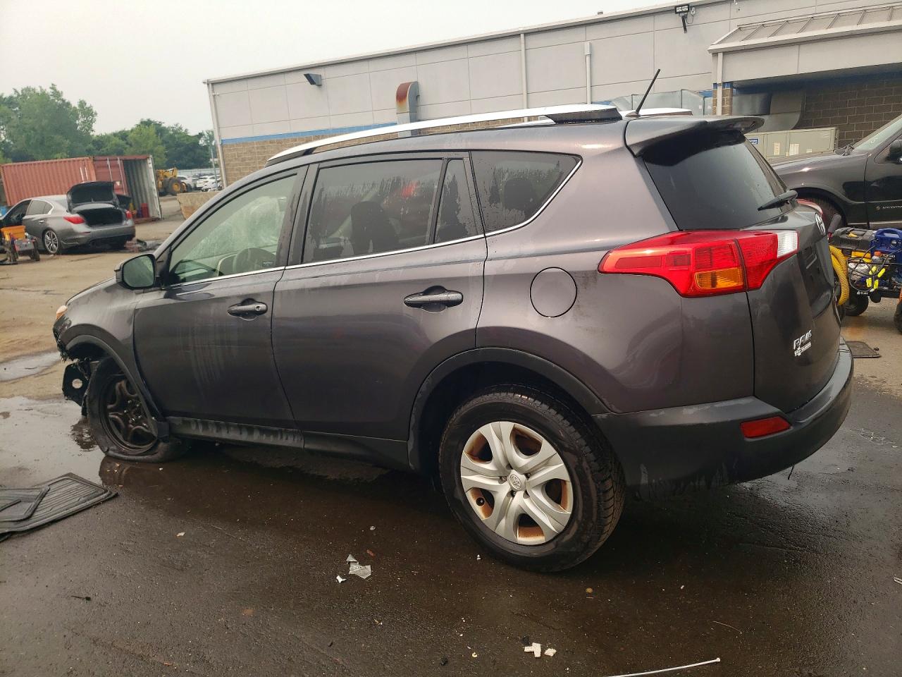 2015 TOYOTA RAV4 LE — снимка 2