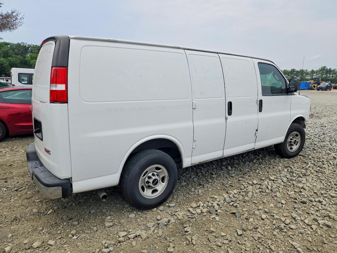2022 GMC SAVANA G2500 — снимка 3