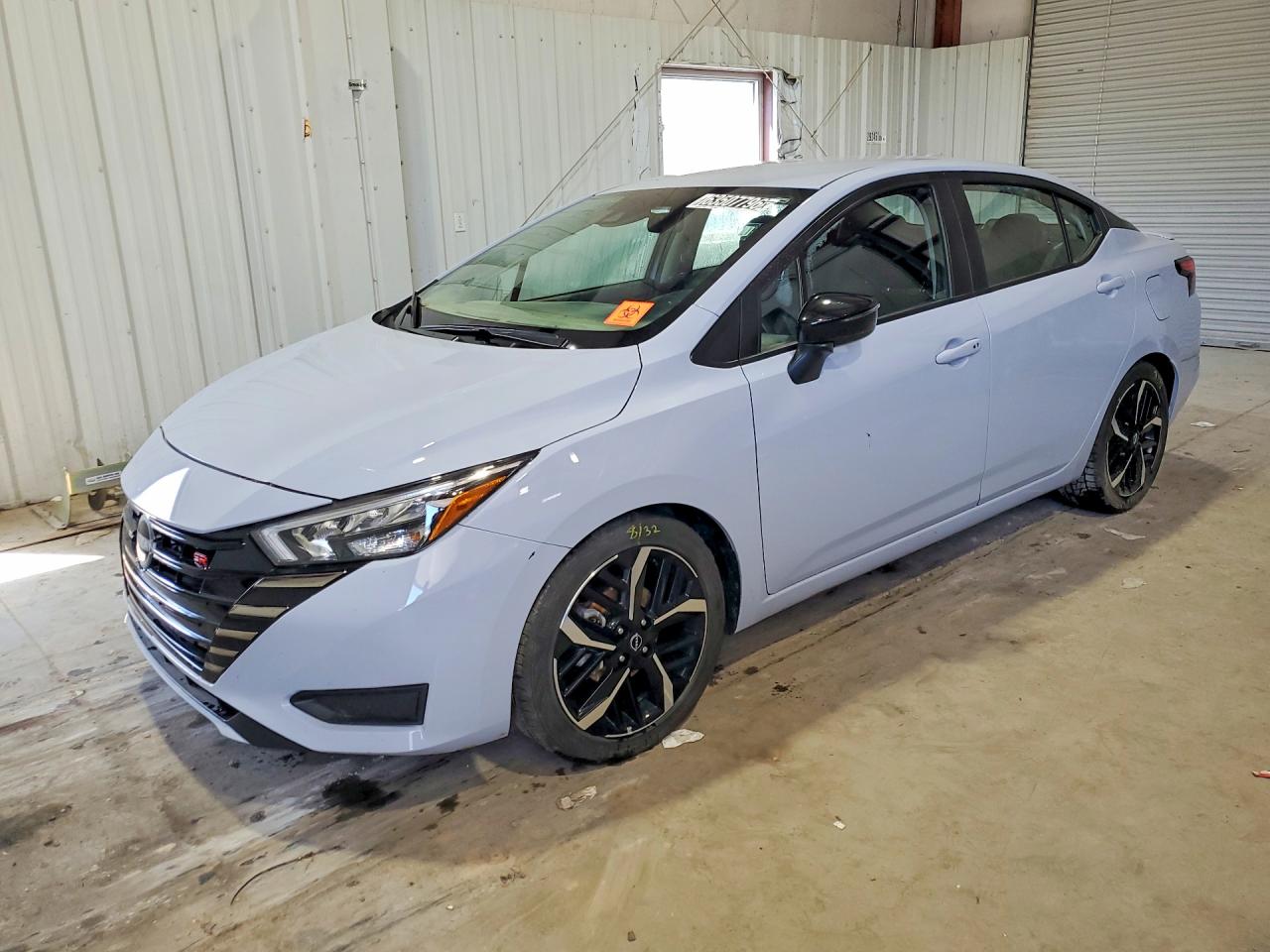 2025 NISSAN VERSA SR