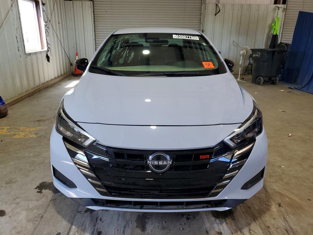 2025 NISSAN VERSA SR — снимка 5
