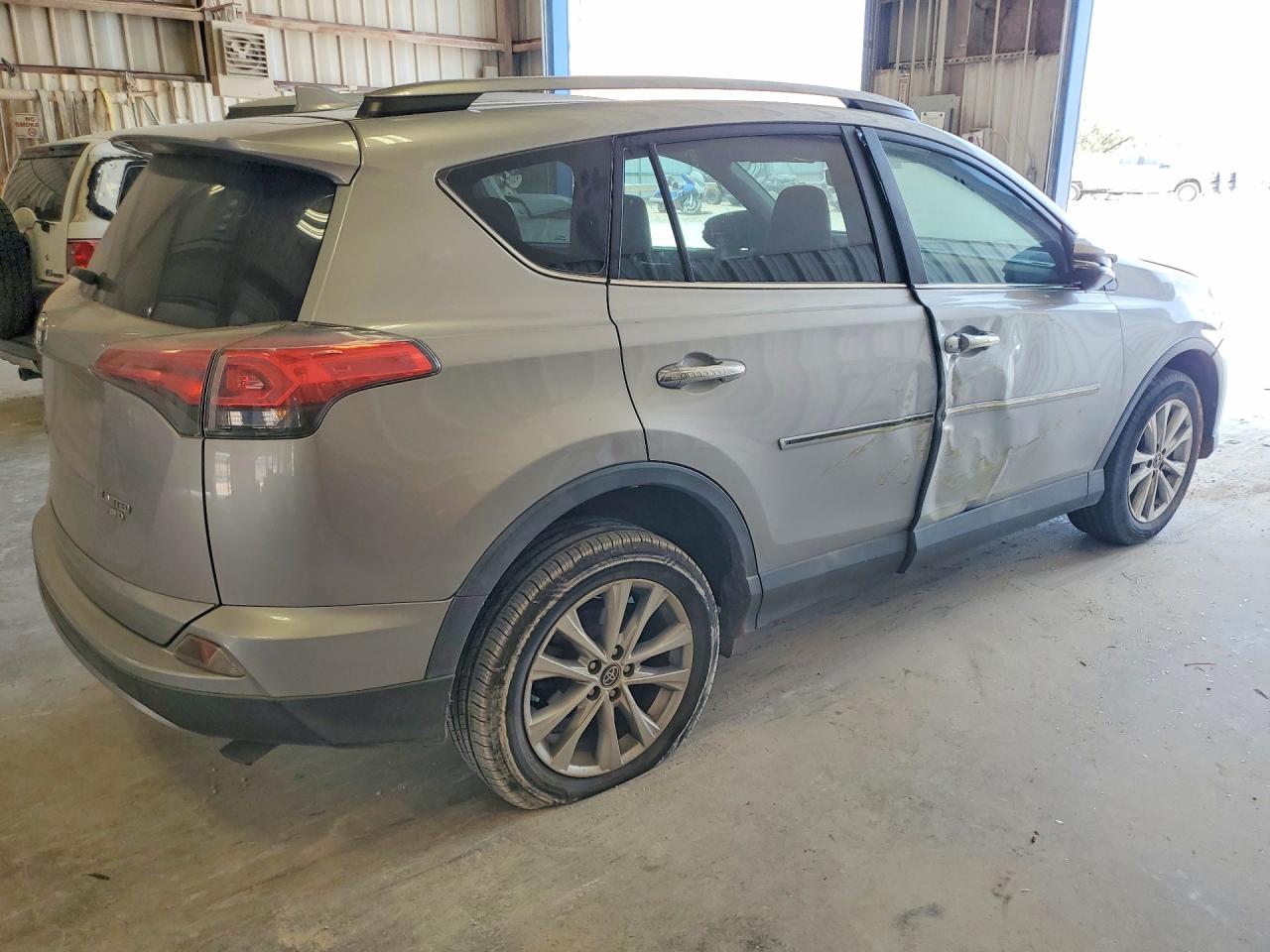 2018 TOYOTA RAV4 LIMITED — снимка 3