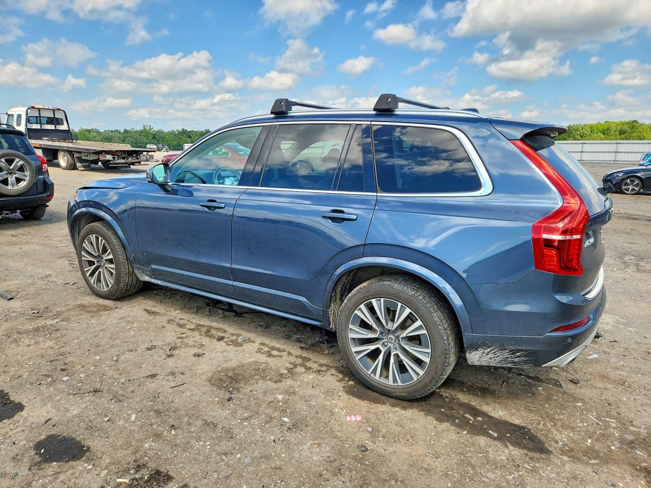 2021 VOLVO XC90 T6 MOMENTUM — снимка 2