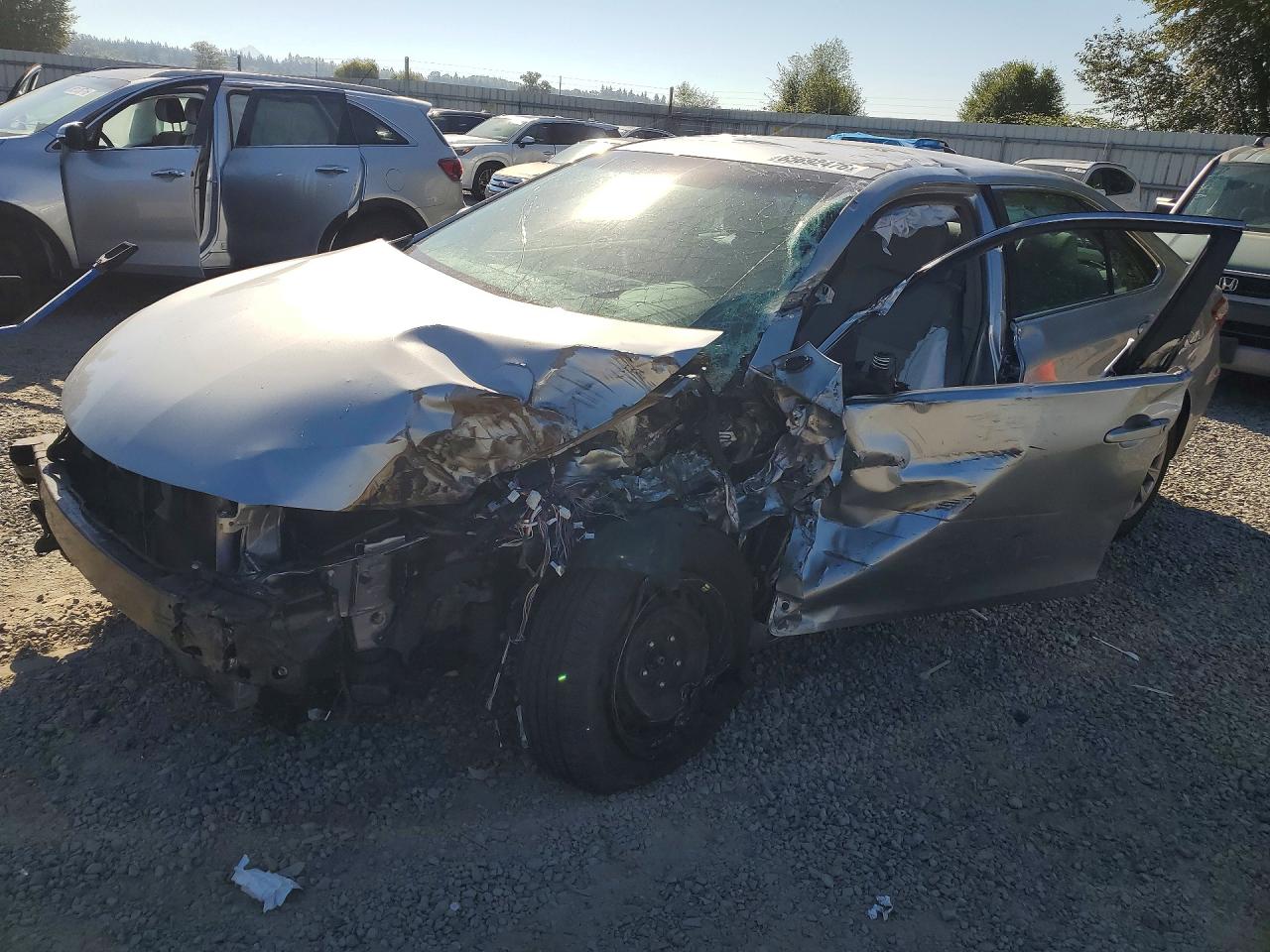 2016 TOYOTA CAMRY LE