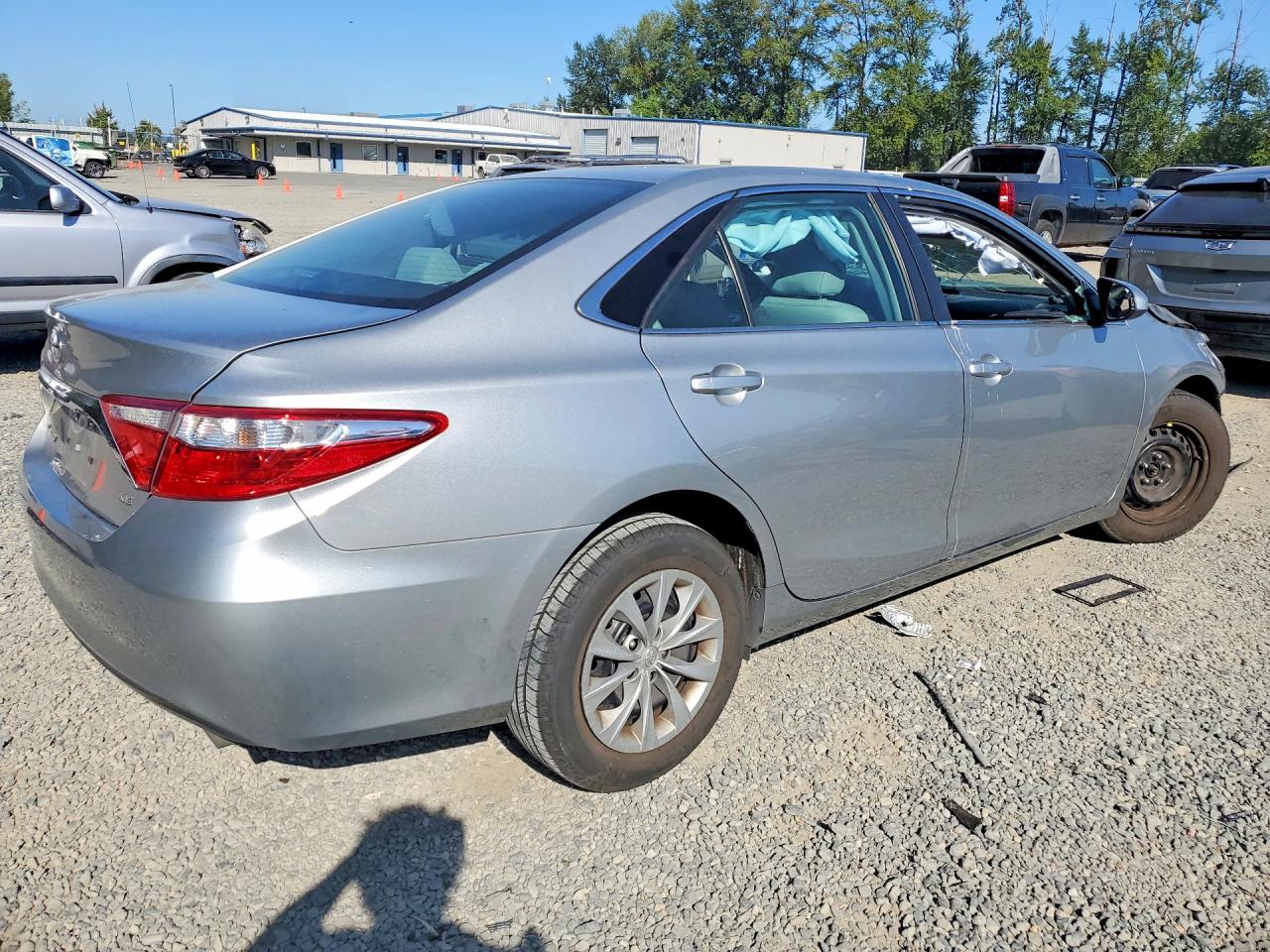 2016 TOYOTA CAMRY LE — снимка 3
