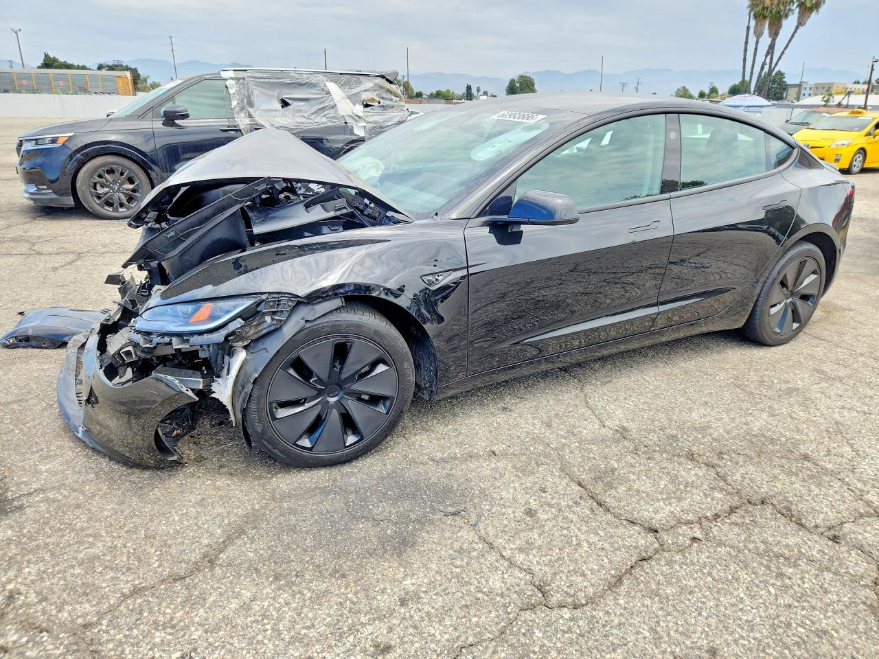 2025 TESLA MODEL 3