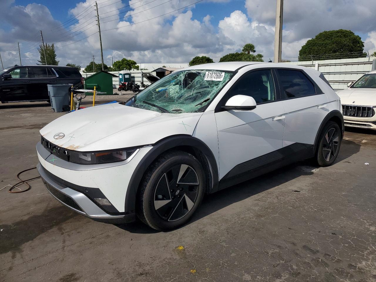 2025 HYUNDAI IONIQ 5 SE