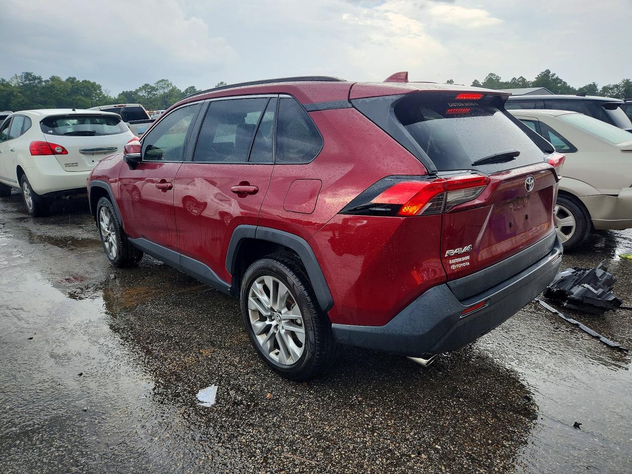 2023 TOYOTA RAV4 XLE PREMIUM — снимка 2