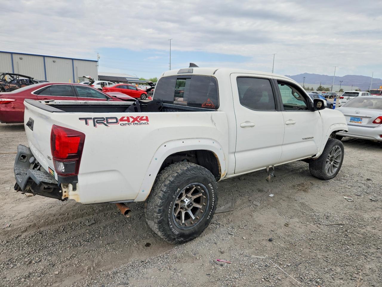 2018 TOYOTA TACOMA SR V6 — снимка 3