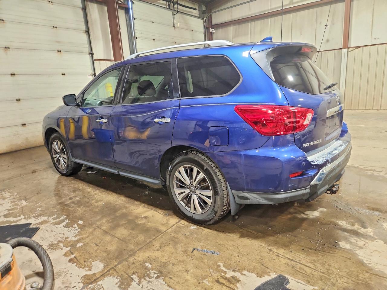 2019 NISSAN PATHFINDER S — снимка 2