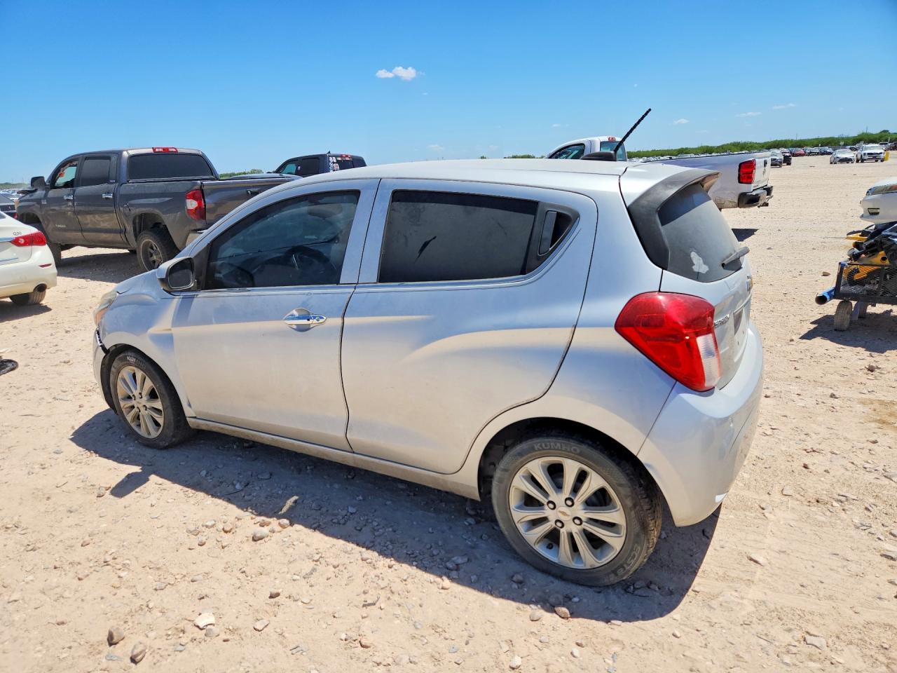 2016 CHEVROLET SPARK 2LT — снимка 2