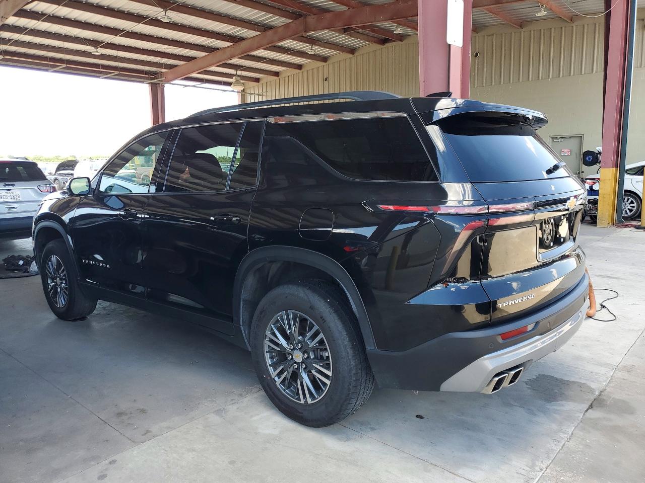 2024 CHEVROLET TRAVERSE LT — снимка 2