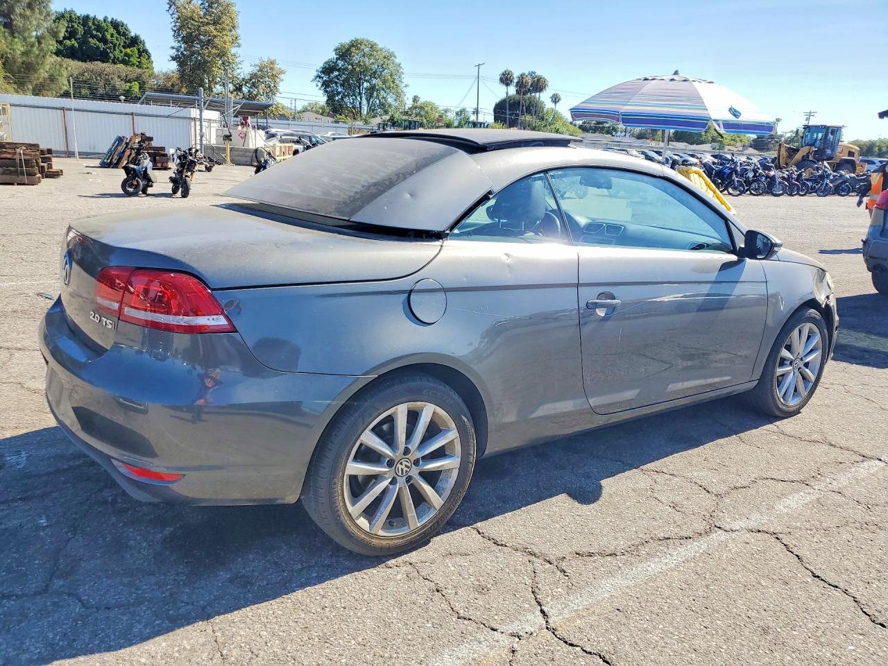 2015 VOLKSWAGEN EOS KOMFORT — снимка 3