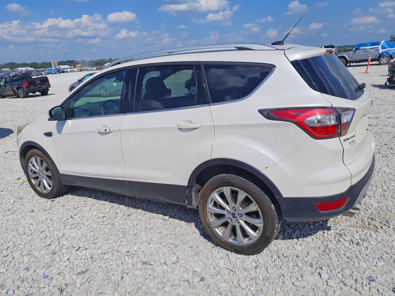 2017 FORD ESCAPE TITANIUM — снимка 2