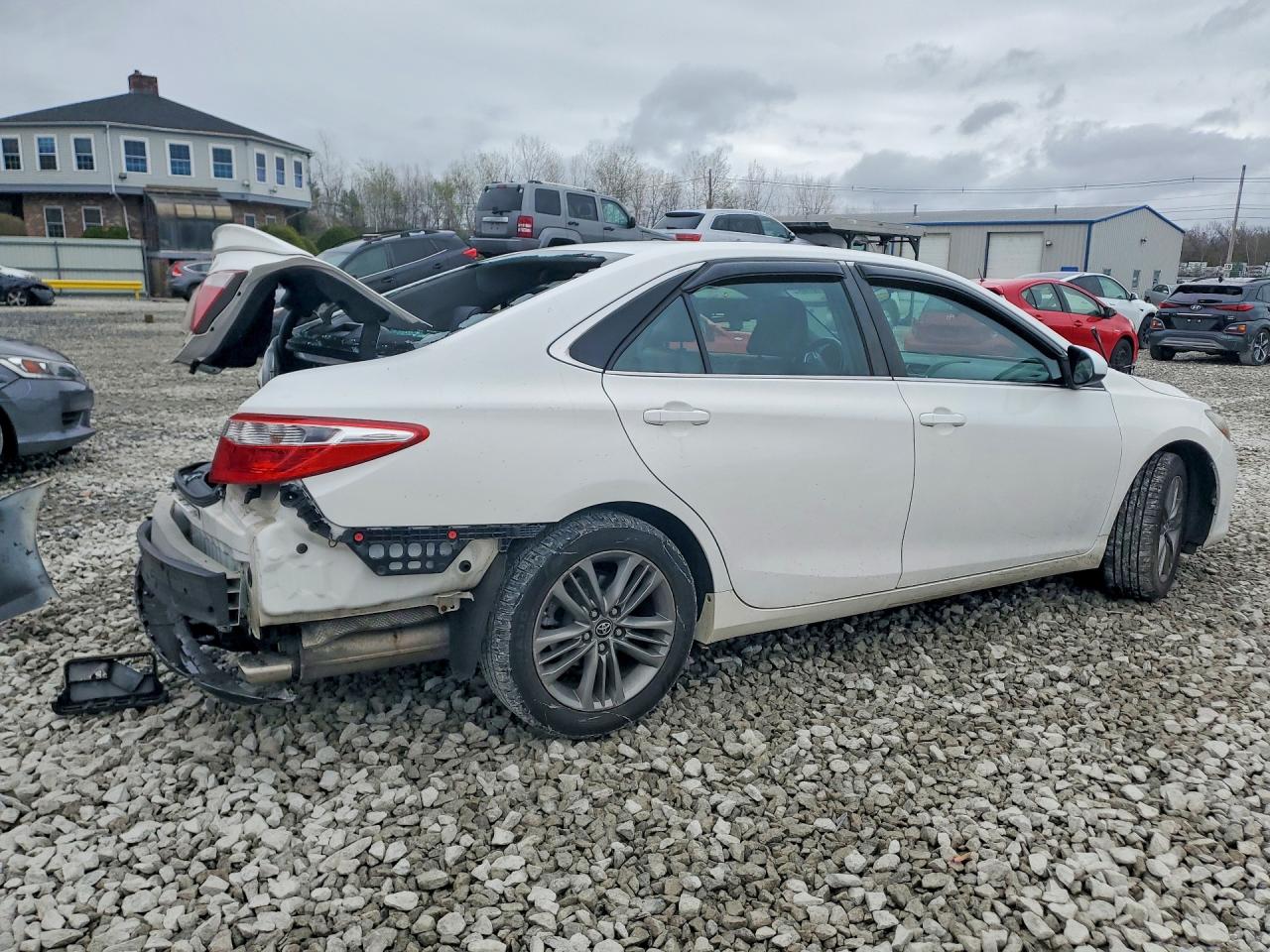 2016 TOYOTA CAMRY SE — снимка 3