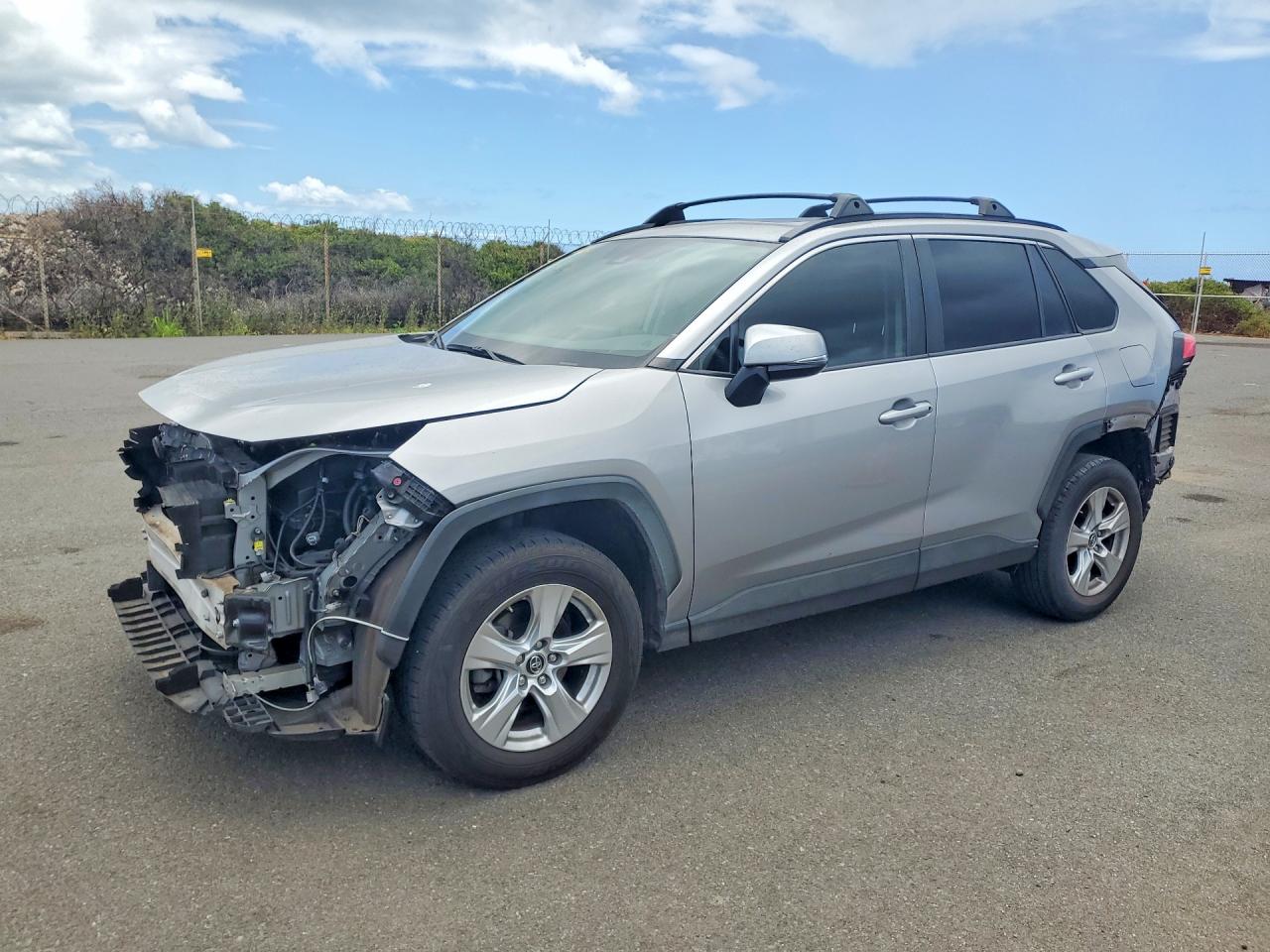 2019 TOYOTA RAV4 XLE