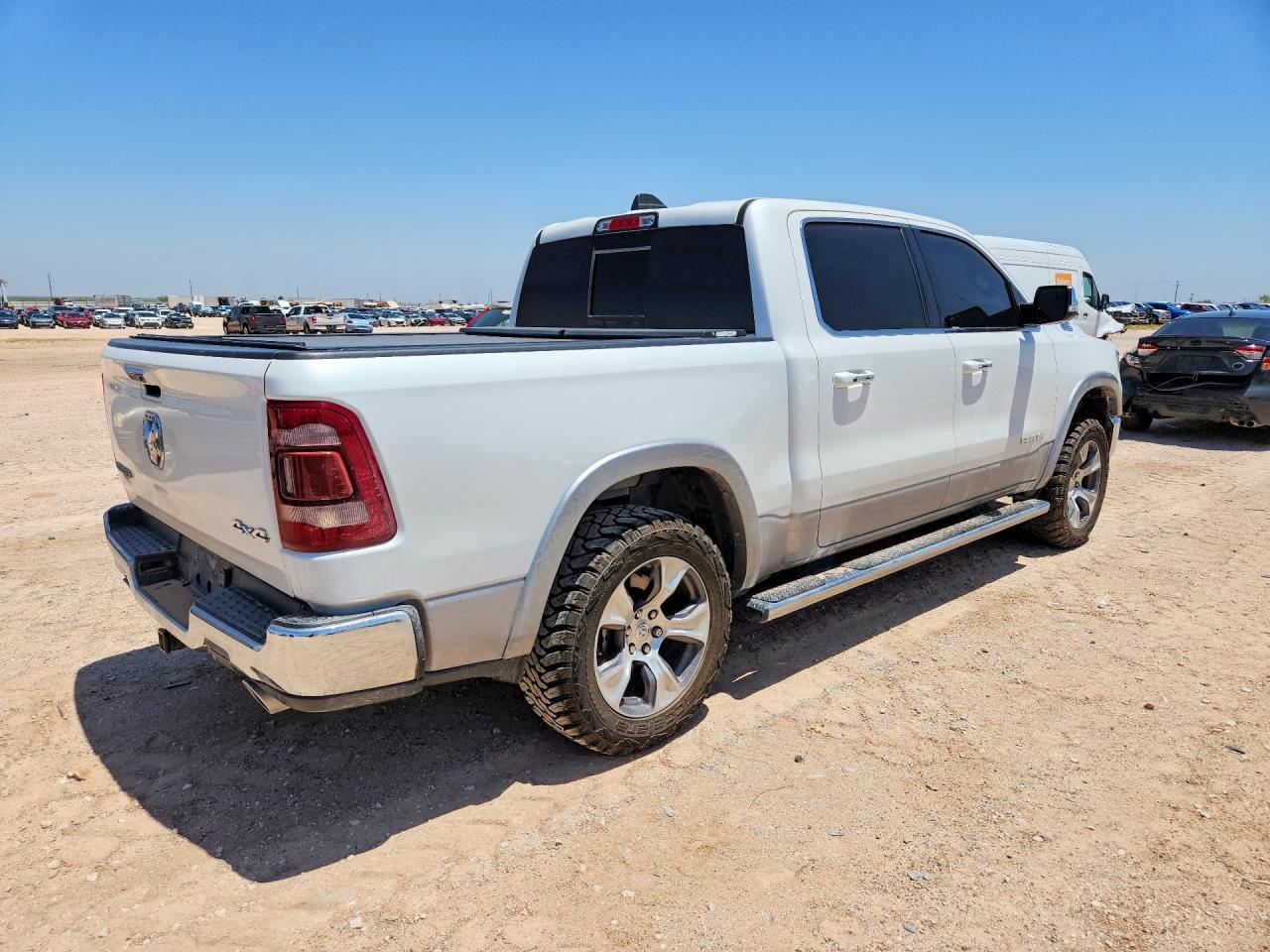 2021 RAM 1500 LARAMIE — снимка 3