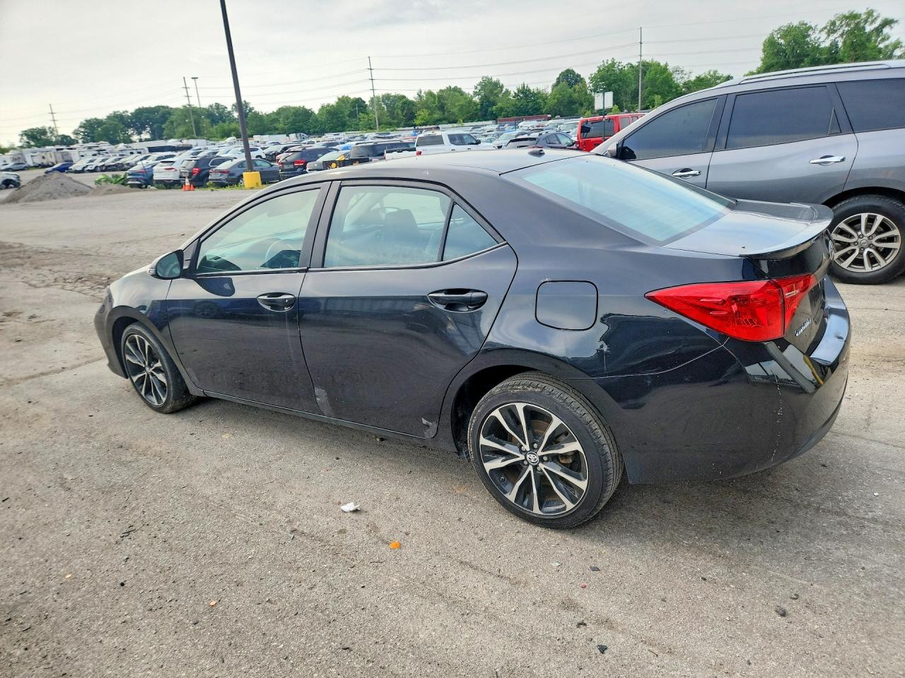 2017 TOYOTA COROLLA XSE — снимка 2