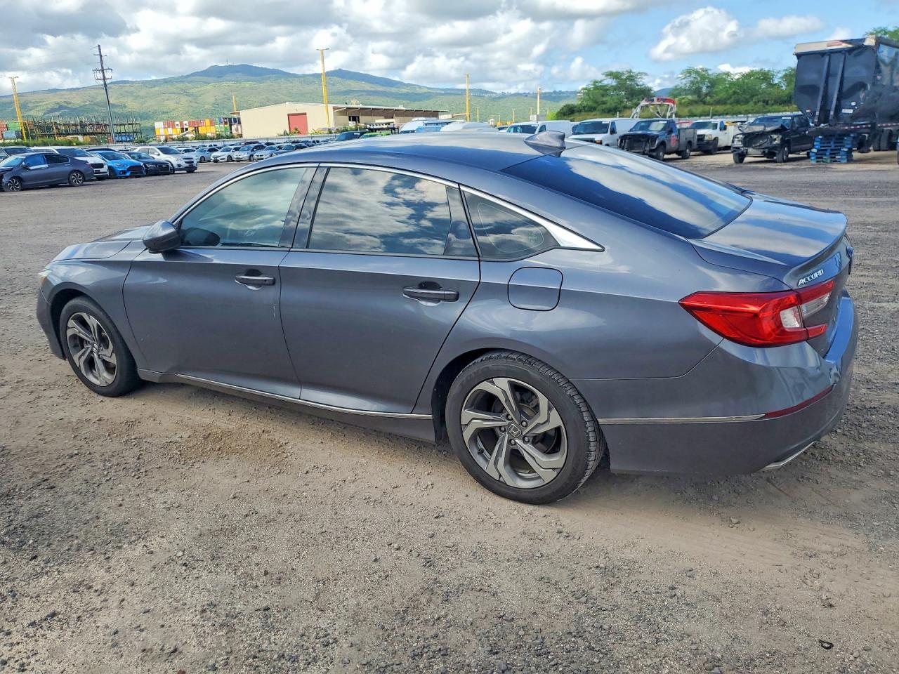 2018 HONDA ACCORD EXL — снимка 2