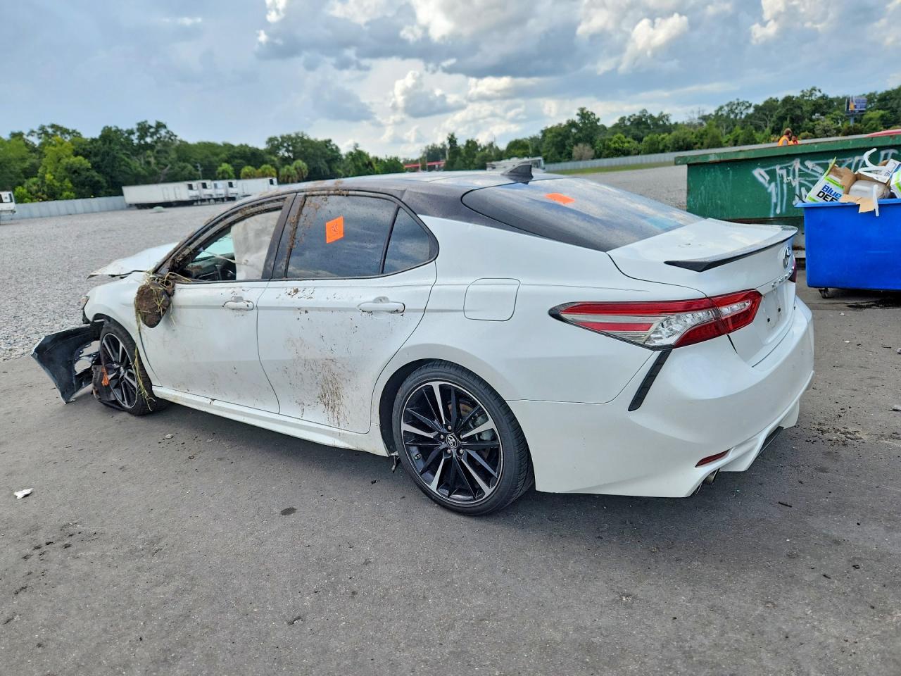 2019 TOYOTA CAMRY XSE — снимка 2