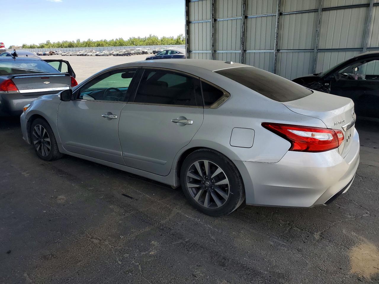 2017 NISSAN ALTIMA 2.5 SL — снимка 2