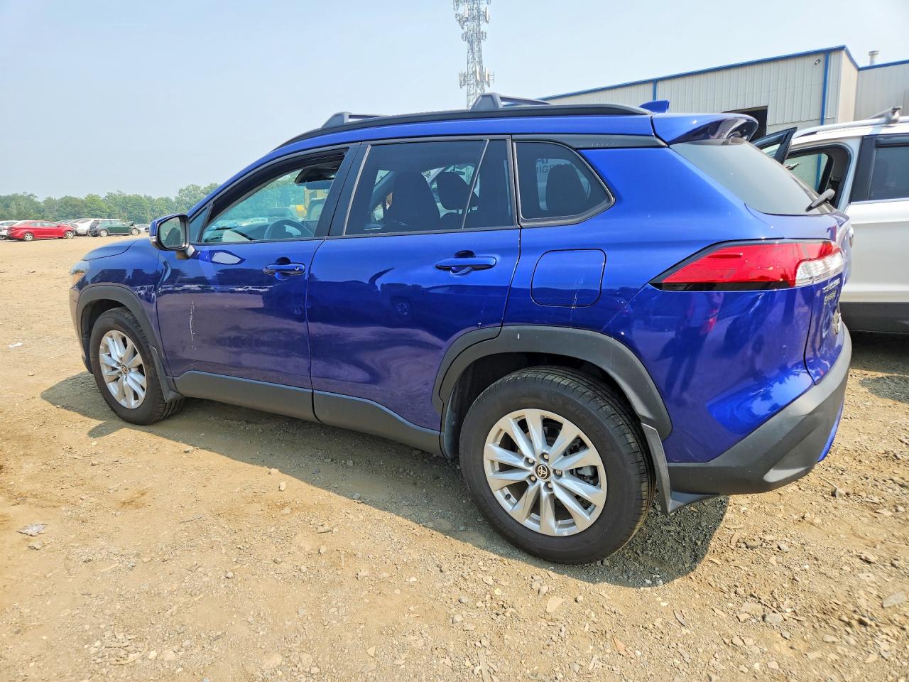 2024 TOYOTA COROLLA CROSS LE — снимка 2