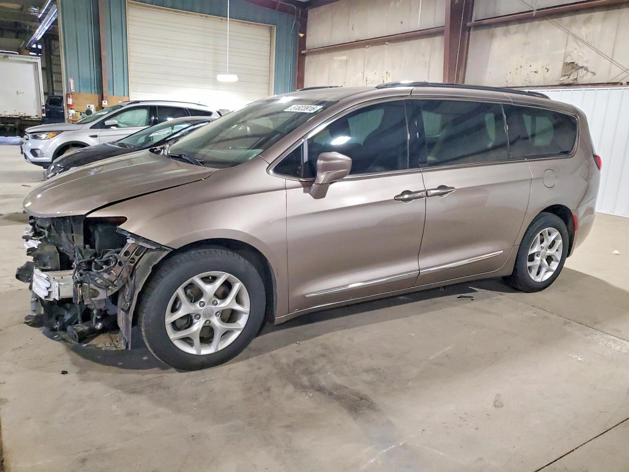 2017 CHRYSLER PACIFICA TOURING L PLUS