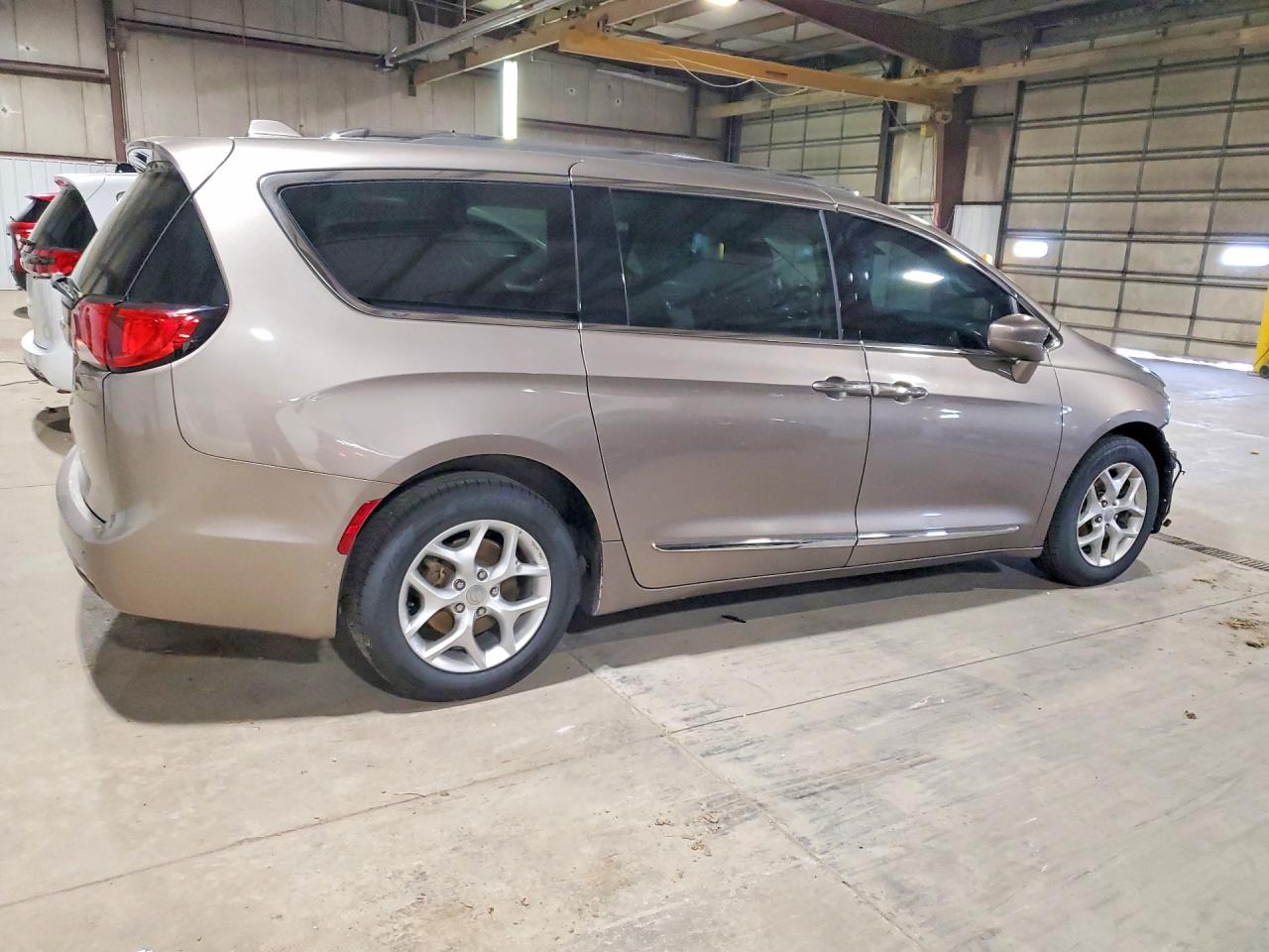 2017 CHRYSLER PACIFICA TOURING L PLUS — снимка 3